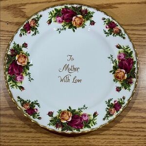 Royal Albert “Old Country Roses” decorative plate.